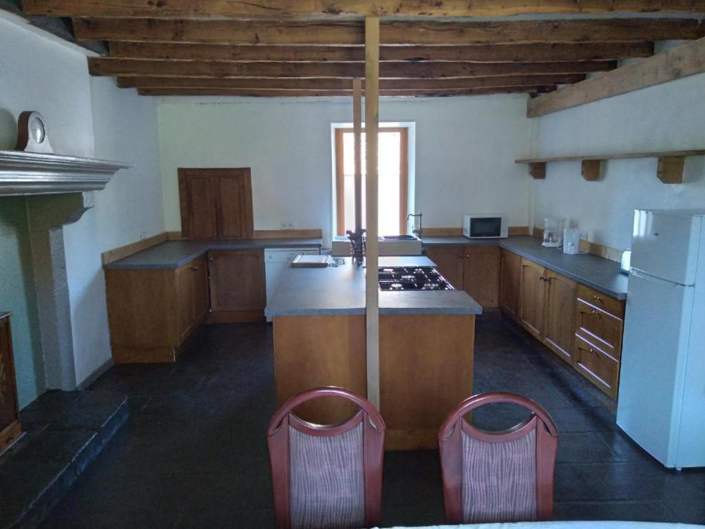 Chambre D'Hotes De Puy Faucher Arrenes Exteriör bild